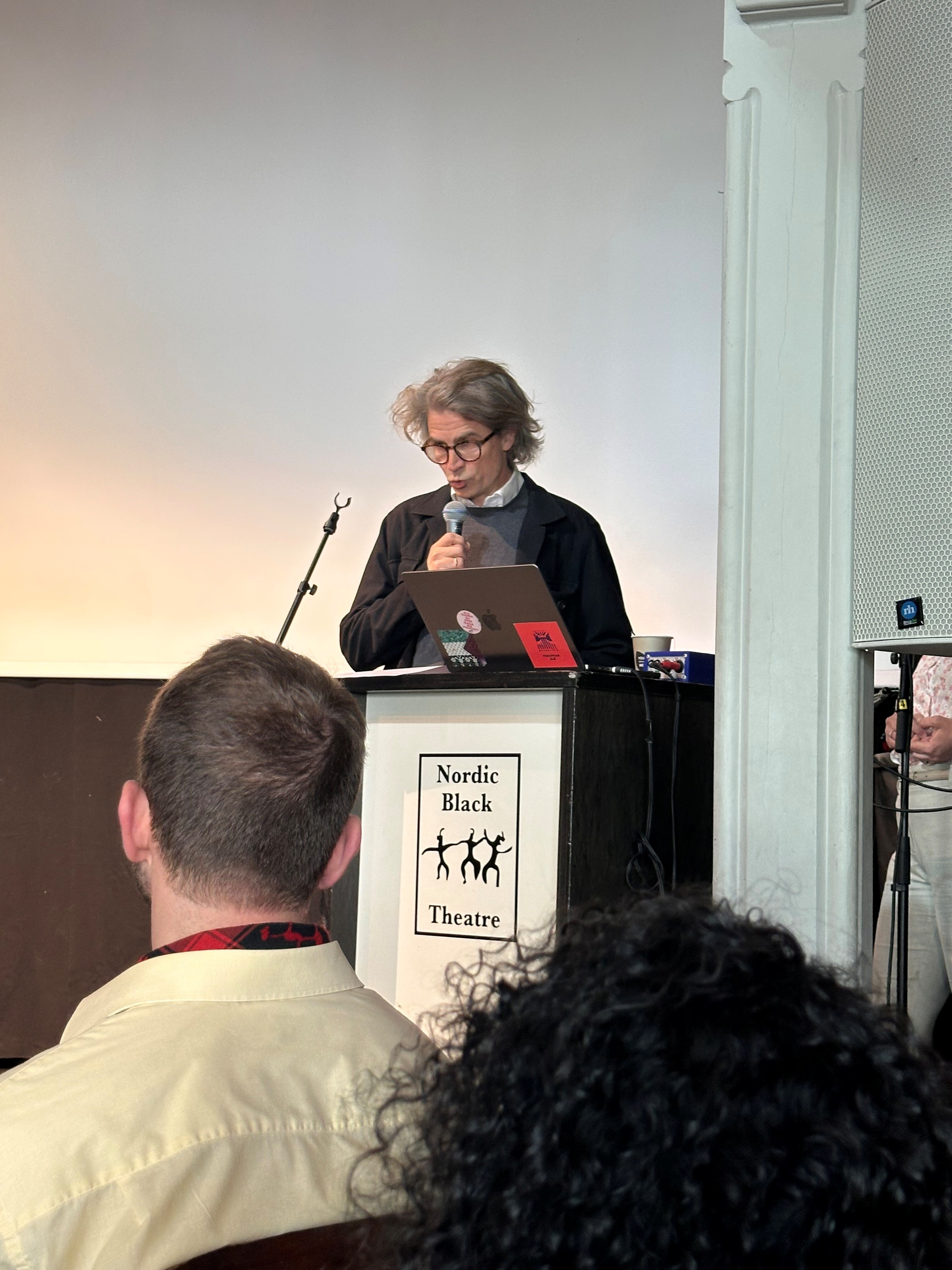 <p>Runar Hodne, leder av arbeidsutvalget, Norsk teaterlederforum<br /><br /></p>